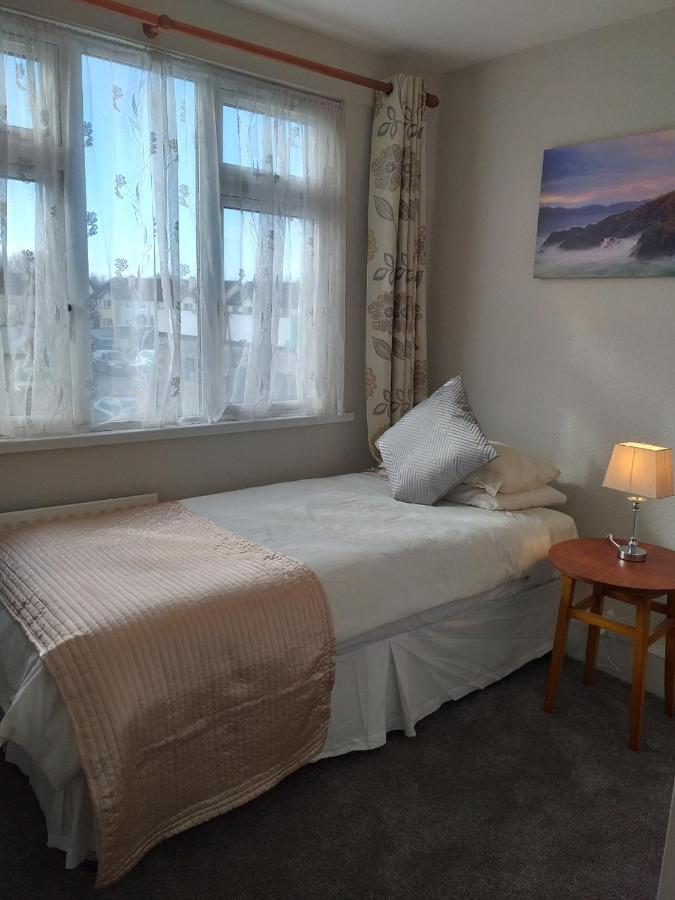 Villa St.John B&B Athlone Bagian luar foto