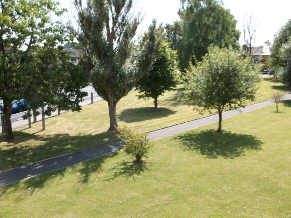 Villa St.John B&B Athlone Ruang foto
