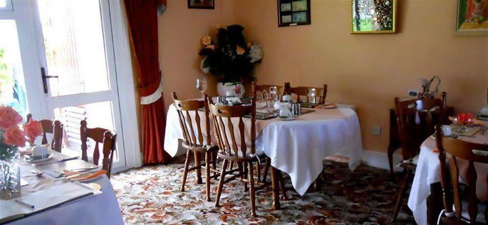 Villa St.John B&B Athlone Bagian luar foto
